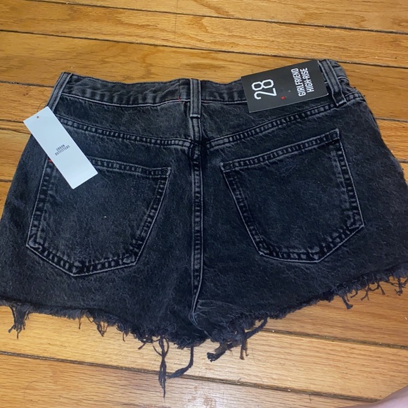 NWT urban outfitters girlfriend high rise jean shorts - Picture 2 of 2